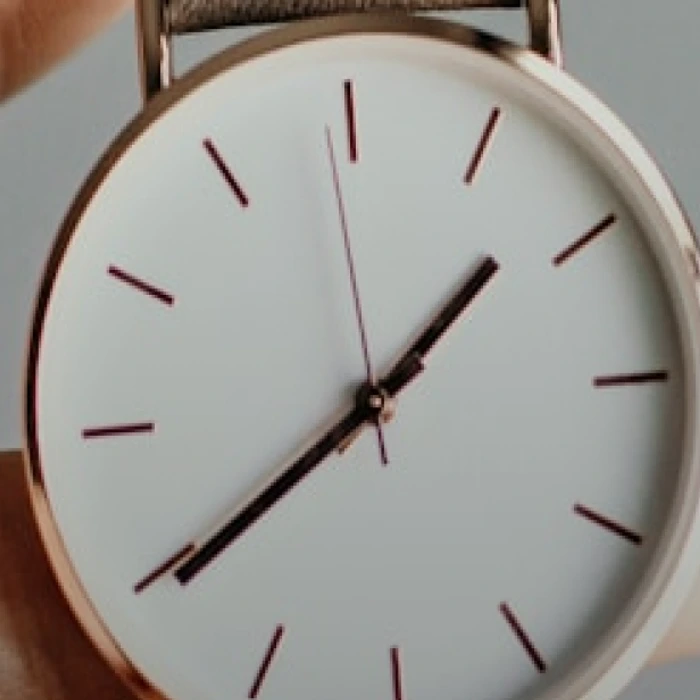 Minimal Leather-Strap Watch